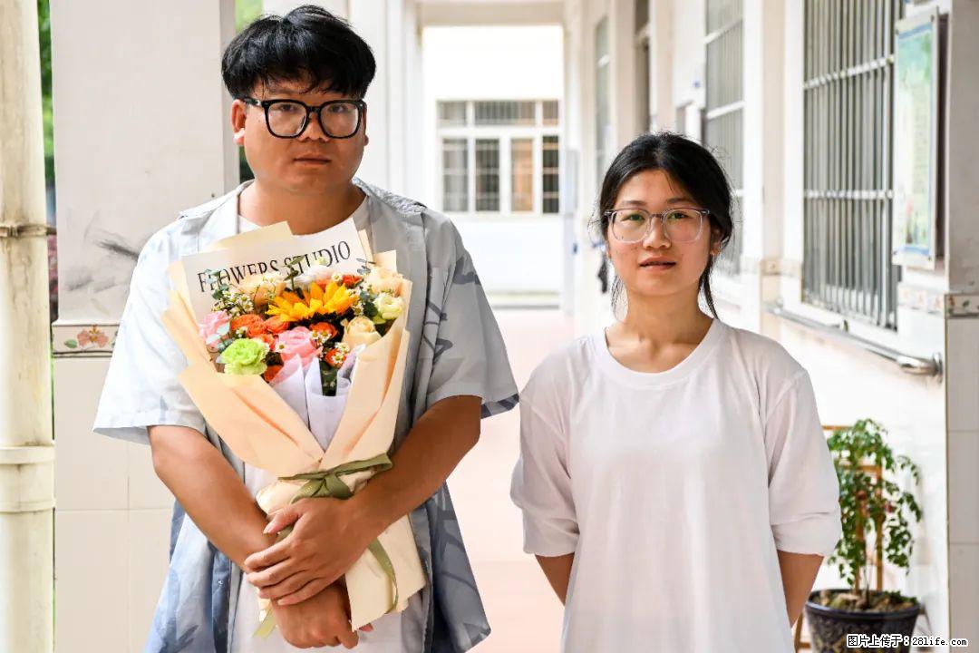 全网追的“扁担女孩”,找了一份暑假工,时薪12元 - 黄冈生活资讯 - 黄冈28生活网 hg.28life.com